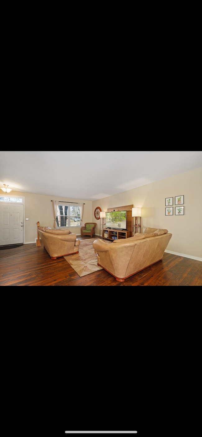 Foto del edificio - 507 Stafford Glen Ct