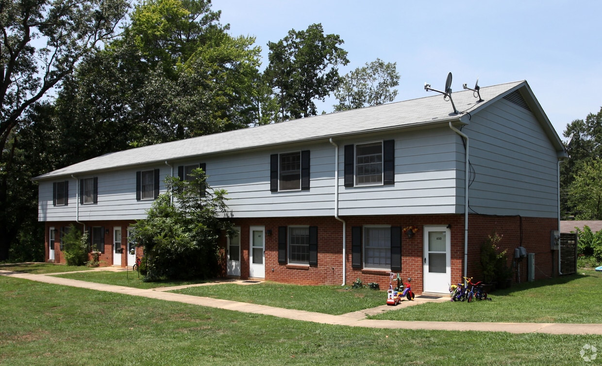 Building Photo - Chappell Townhomes