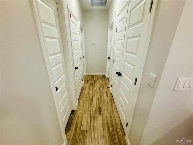Foto del edificio - 3004 W Citrine St