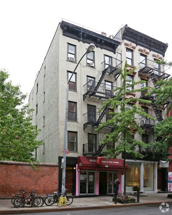 Primary Photo - 273 Mott St
