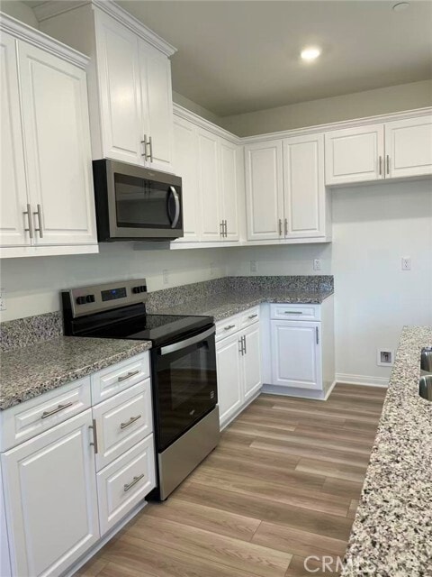 Building Photo - 8552 Midway Ln