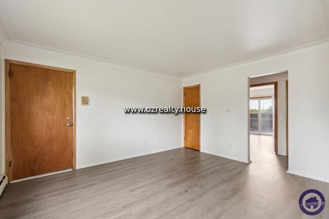 Foto del edificio - 1733 Christian Ave