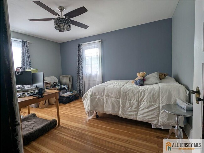 Building Photo - 5 Northside Ave