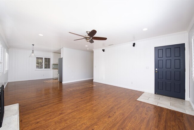 Building Photo - 12203 Boulder View Dr