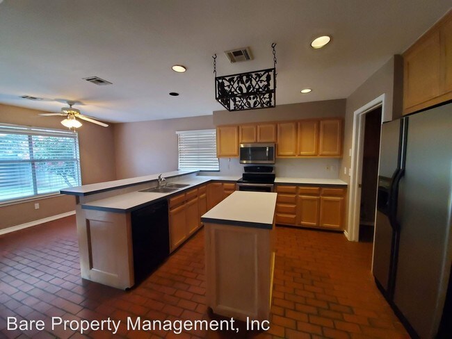 Building Photo - 3 br, 2 bath House - 1512 Wilderness Drive