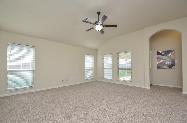 Building Photo - 21519 Crainfeld Dr