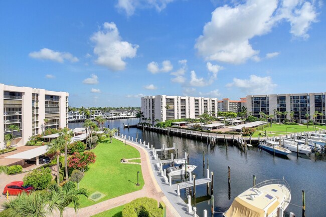 Building Photo - 2687 N Ocean Blvd