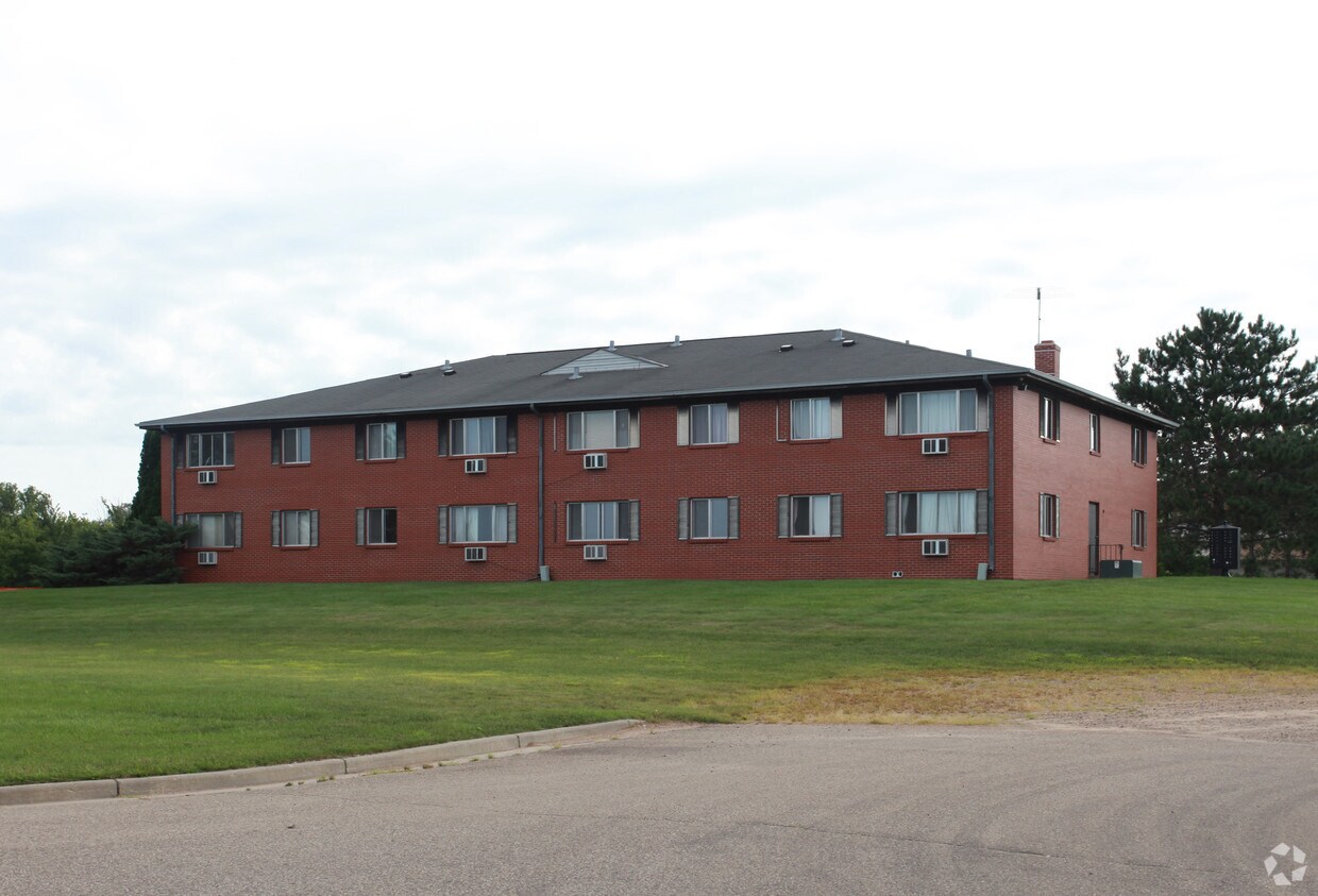 1096 8th St, New Richmond, WI 54017 Apartments in New Richmond, WI