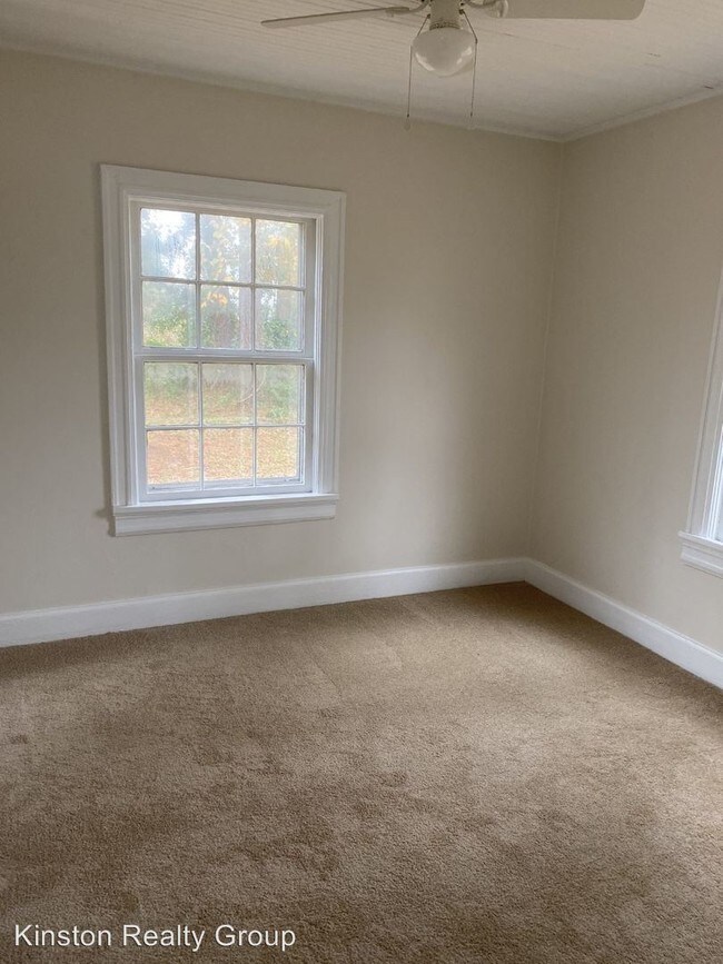 Building Photo - 3 br, 1 bath House - 217 Tyree Rd