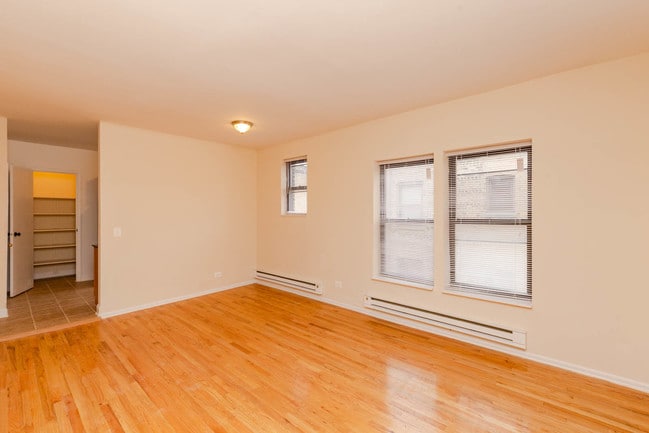 Building Photo - 1714 W Jonquil Terrace