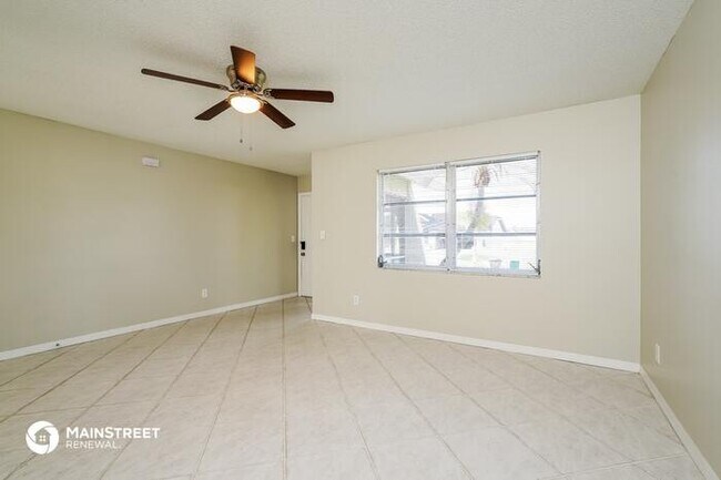 Foto del edificio - 1201 SE 32nd St, Cape Coral, FL 33904
