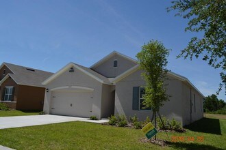 Building Photo - 4206 Roberta Dr