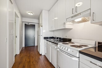 Jr. 1BR, 1BA- 478SF - 1190 Mission at Trinity Place