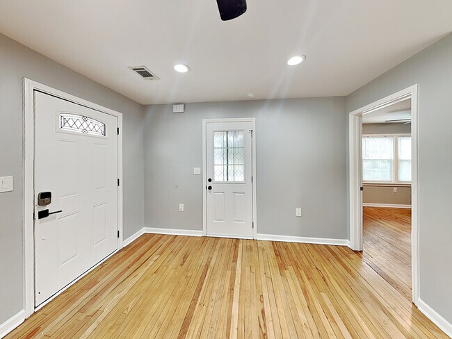 Foto del edificio - 1770 Springview Rd NW