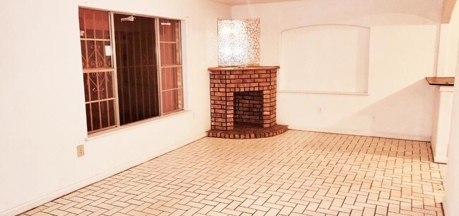 Foto del edificio - 2219 S Arkansas Ave