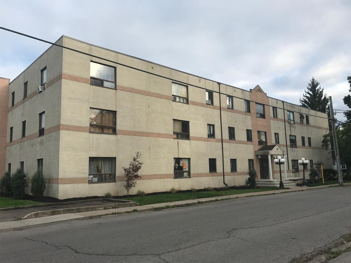 150 Derby Rd Unit 204, Fort Erie, ON L0S 1B0 Apartment for Rent in