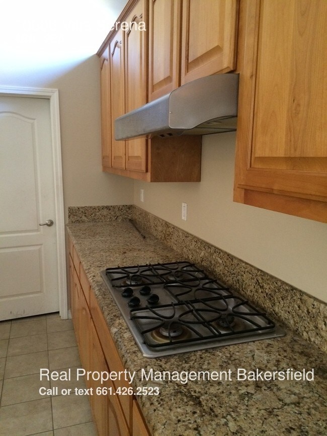 Building Photo - 10606 Villa Serena Dr