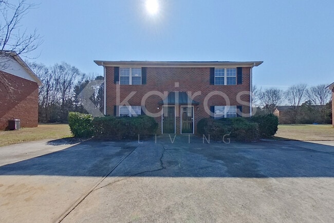 Building Photo - 168 Deer Pkwy