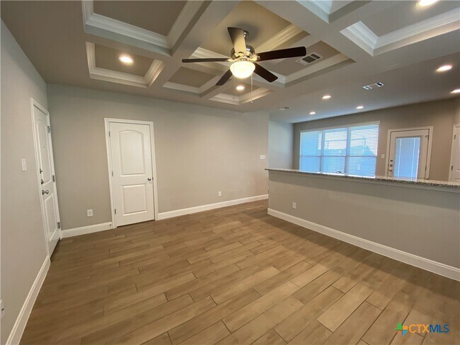 Foto del edificio - 2014 Rueben Rd