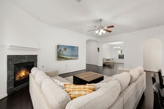 Building Photo - 10507 Angeline Springs Ln