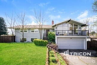 Building Photo - 4201 NE 51st St