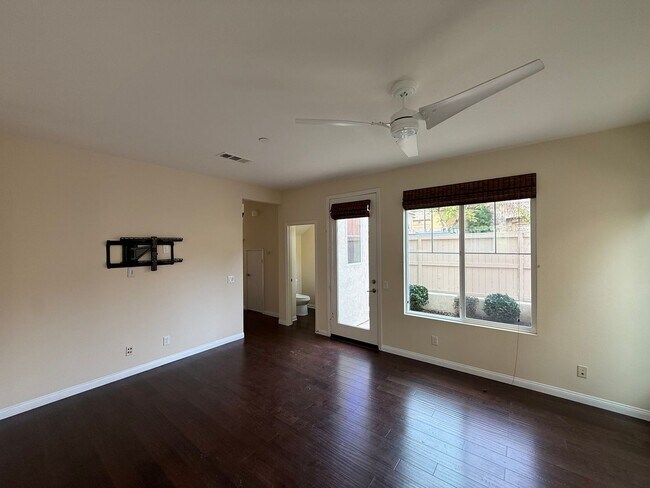 Foto del edificio - Great 3B/2.5BA House in Gated San Elijo Hills Community!