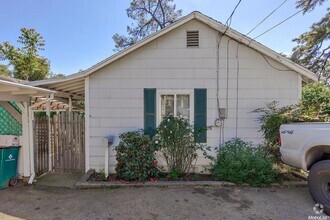 Building Photo - 636 Myrtle Ave