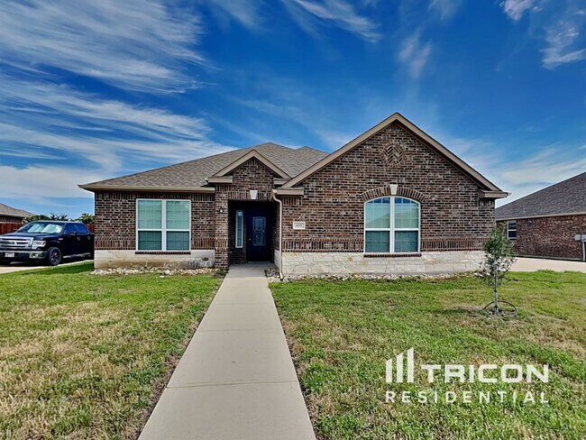 Building Photo - 603 Meadow Springs Dr