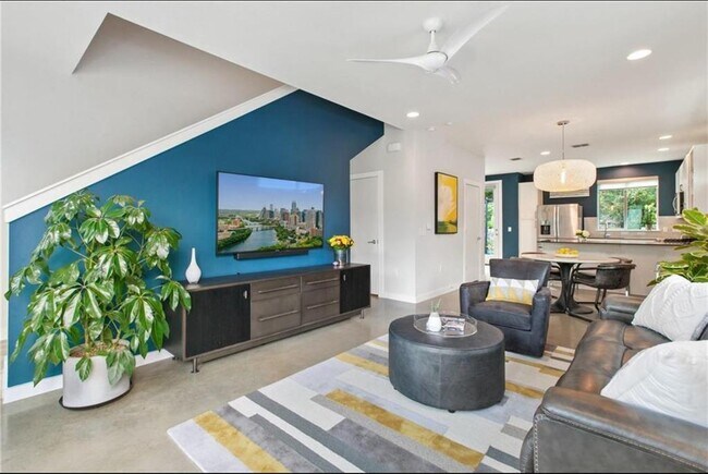 Foto del edificio - *Sophisticated and Modern Detached Condo H...