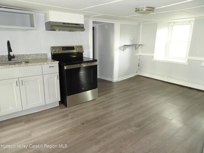 Foto del edificio - 921-923-923 Columbia St