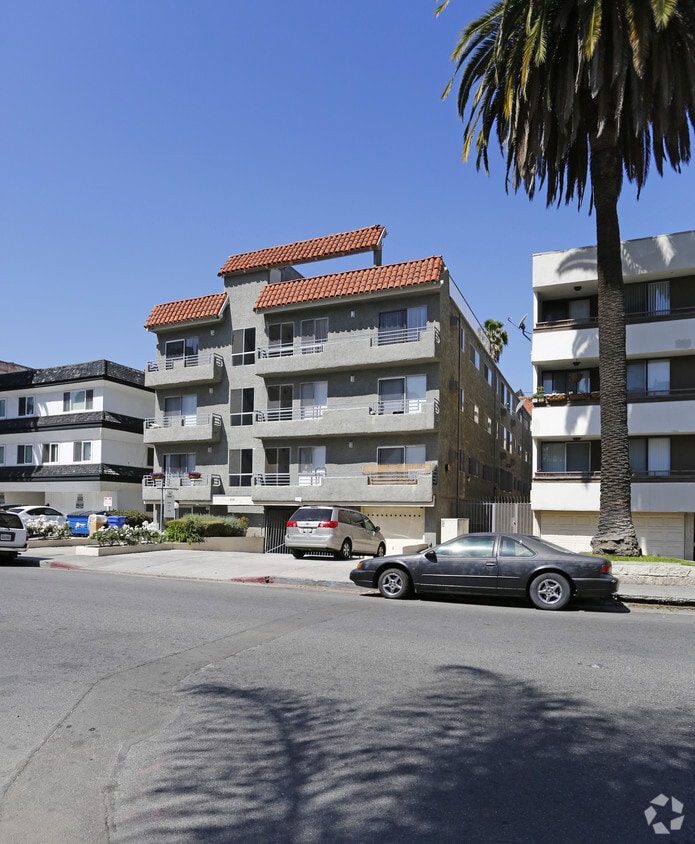 Building Photo - 509 S Hobart Blvd