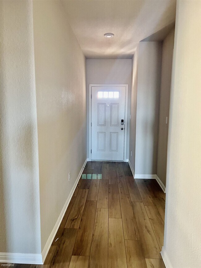 Foto del edificio - 4 br, 2 bath House - 1002 Guadalupe Bass Road