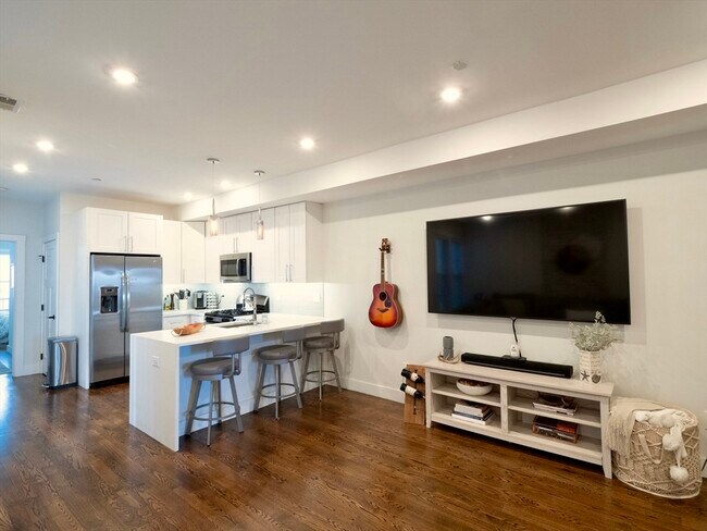 Foto del edificio - 65 Border St