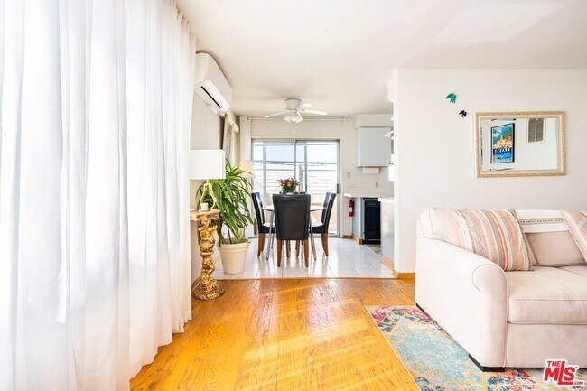 Foto del edificio - 1418 Stanford St