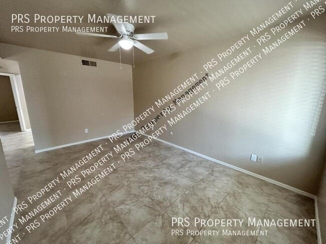 Building Photo - 551 S Lesueur-Unit 1