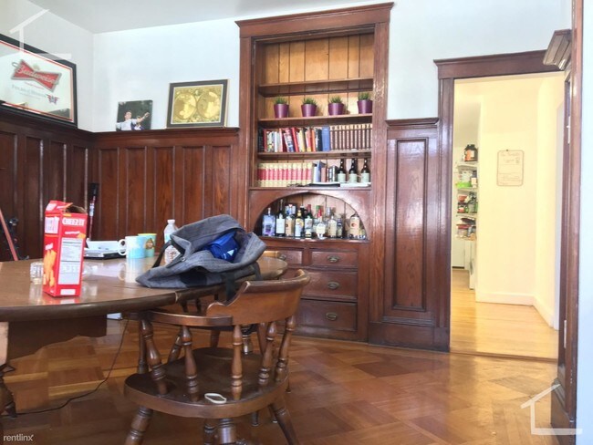 Building Photo - 24 Claflin Rd