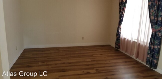 Building Photo - 3 br, 2.5 bath House - 5512 Red Bluff Drive
