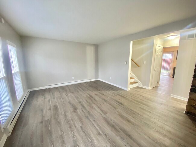 Building Photo - 3357 Ashley Ln