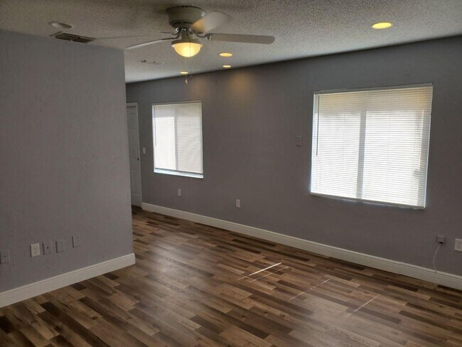 Foto del edificio - 3/2 Duplex in Bradenton