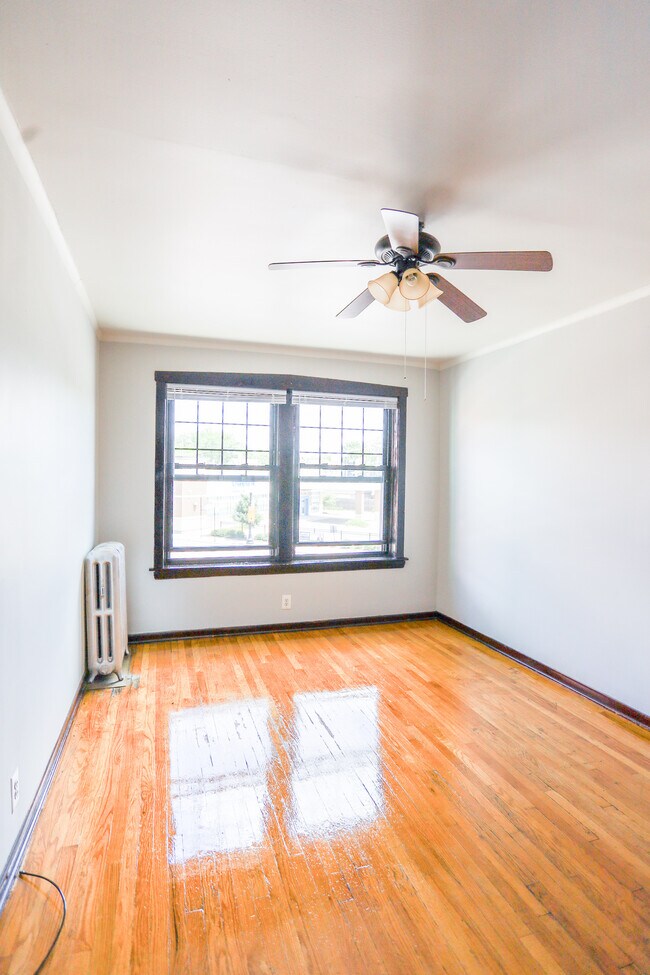 Foto del edificio - 4656 N Elston Ave