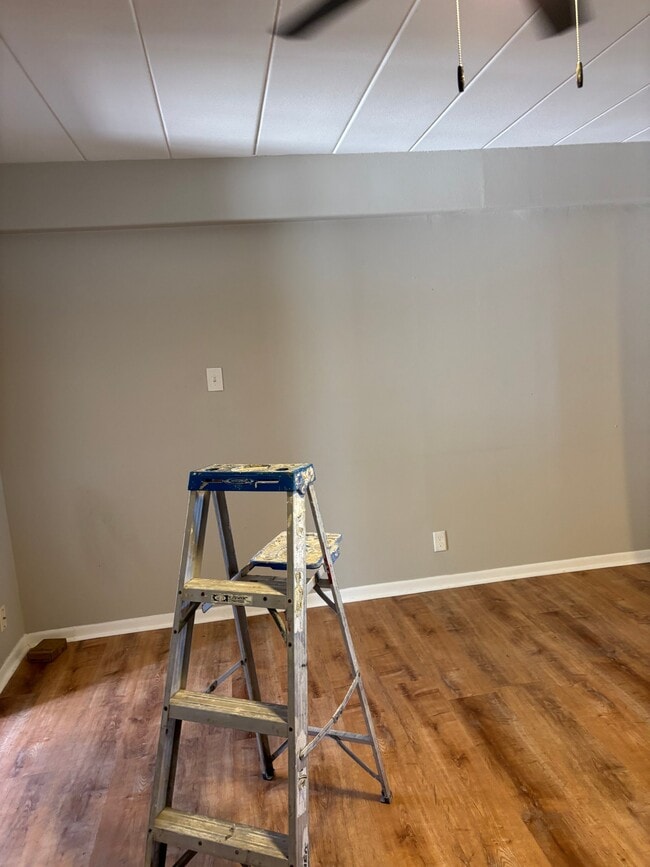 Building Photo - 4605 Gollihar Rd