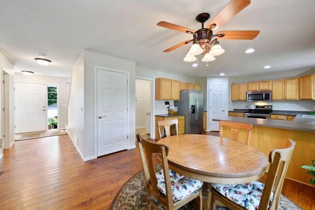 Foto del edificio - 13785 Hill Pl Dr