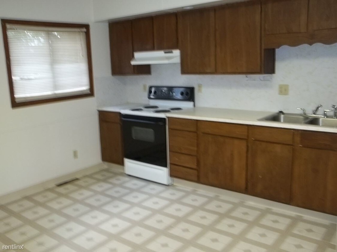Foto del edificio - 616 4th Ave NW
