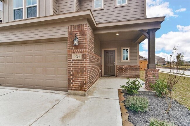 Foto del edificio - 2323 Honey Heights Ln