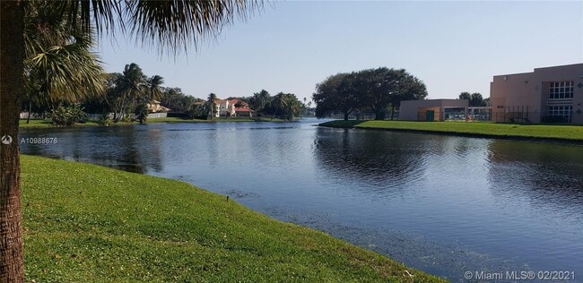 Foto del edificio - 10932 Chandler Dr
