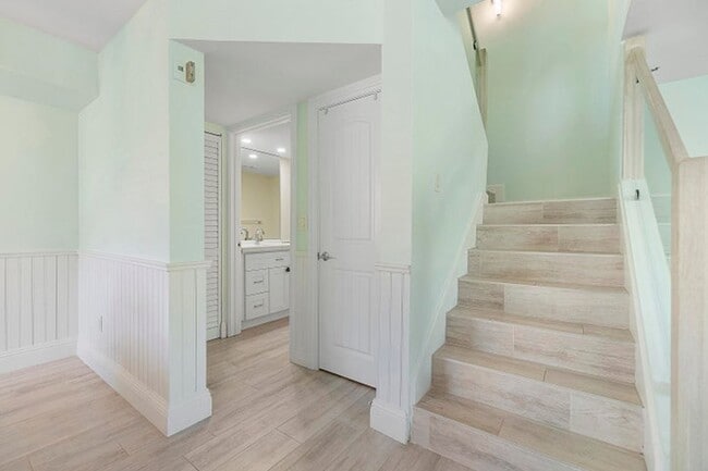 Foto del edificio - 123 Yacht Club Way