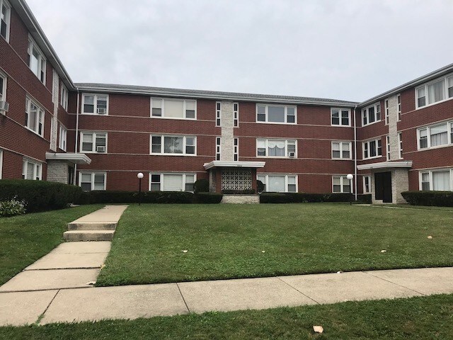 Building Photo - 11856 S Komensky Ave
