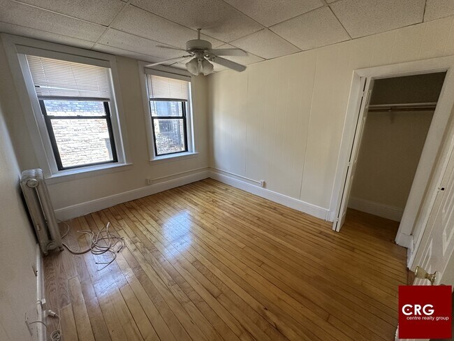 Building Photo - 437-438 Cambridge St. Unit U34