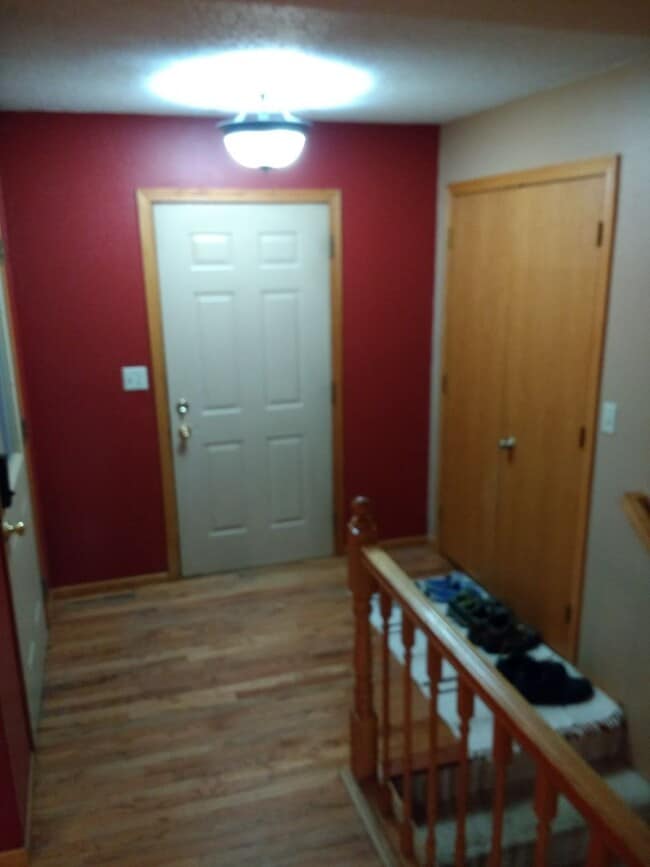 Building Photo - 3 Bedrooms, 2.5 Bathrooms Single Family Home in Baxter, MN w/2+ car garage