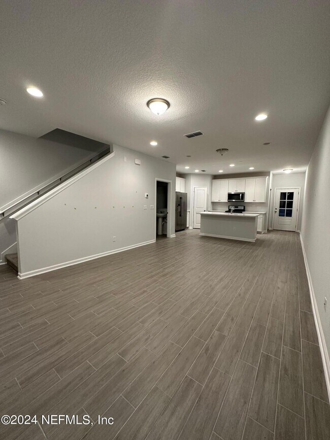 Building Photo - 192 Brandon Lks Dr